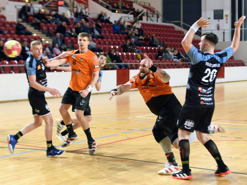 I liga piłki ręcznej mężczyzn. *KSZO - KSSPR Końskie 27:27 (5:6 w rzutach karnych)