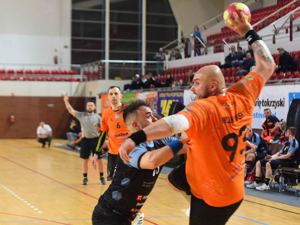 I liga piłki ręcznej mężczyzn. *KSZO - KSSPR Końskie 27:27 (5:6 w rzutach karnych)