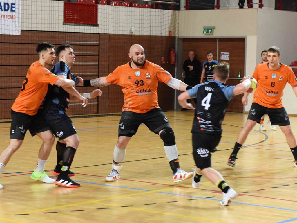 I liga piłki ręcznej mężczyzn. *KSZO - KSSPR Końskie 27:27 (5:6 w rzutach karnych)