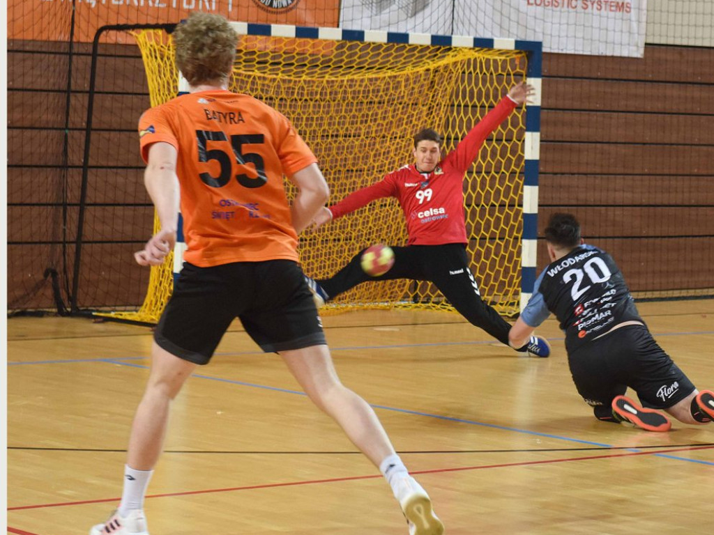 I liga piłki ręcznej mężczyzn. *KSZO - KSSPR Końskie 27:27 (5:6 w rzutach karnych)