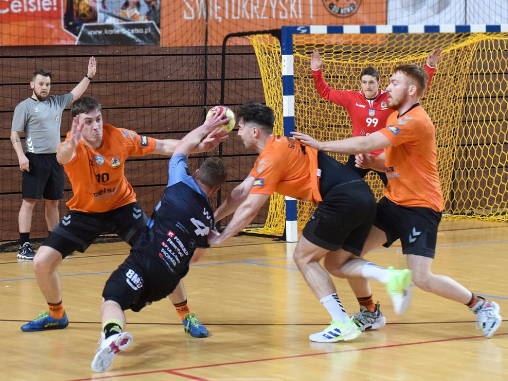 I liga piłki ręcznej mężczyzn. *KSZO - KSSPR Końskie 27:27 (5:6 w rzutach karnych)