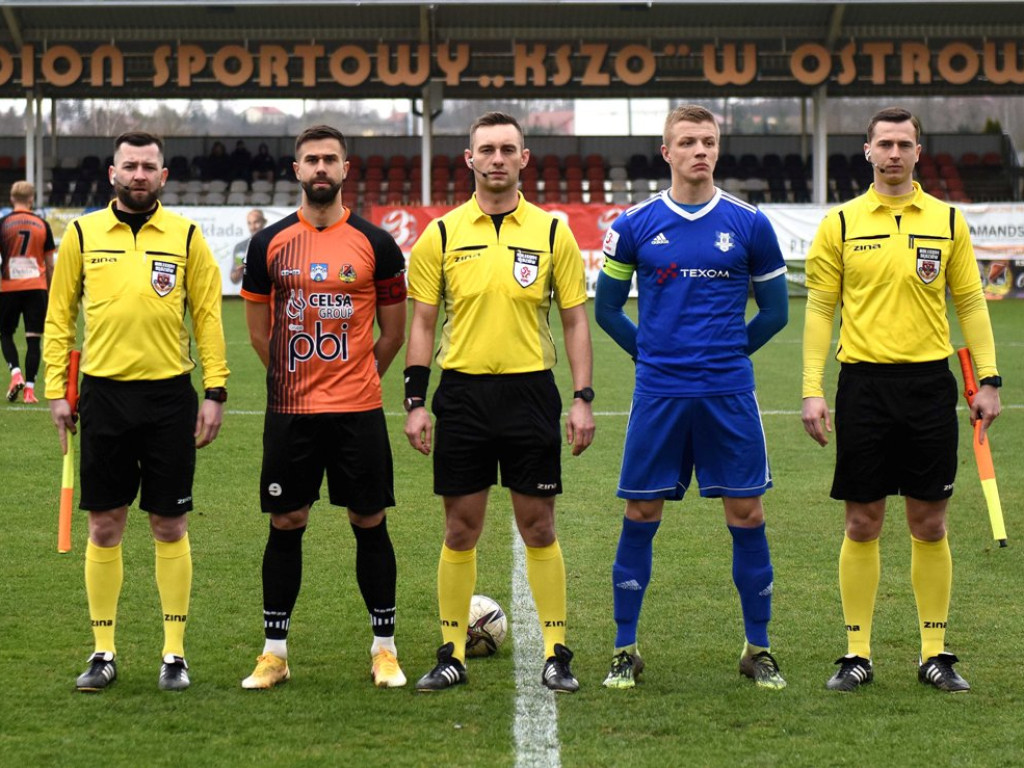 III liga piłkarska. Grupa IV. *KSZO 1929 Ostrowiec Świętokrzyski - Sokół Sieniawa 1:3
