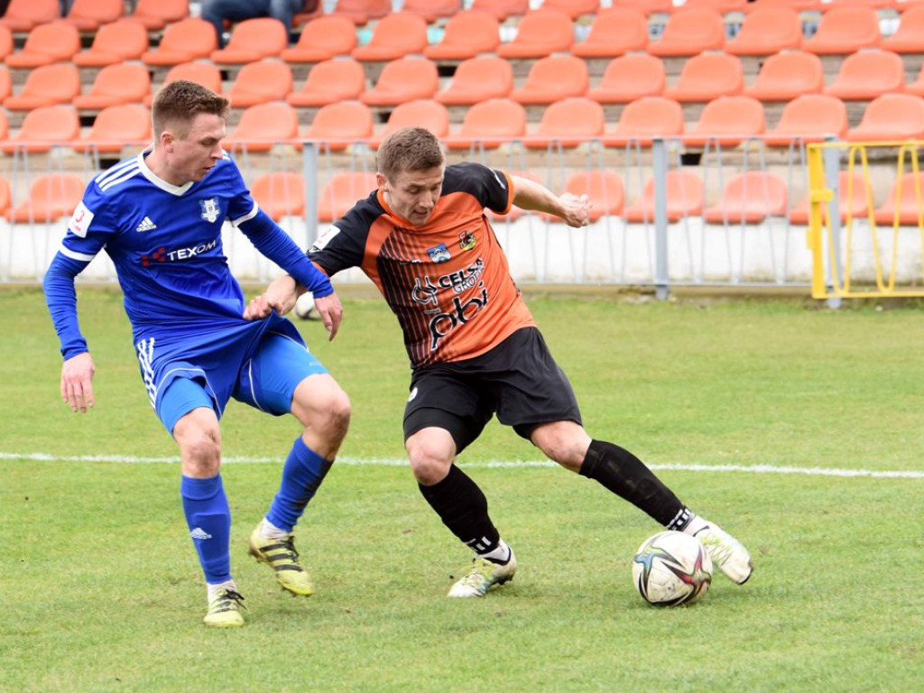 III liga piłkarska. Grupa IV. *KSZO 1929 Ostrowiec Świętokrzyski - Sokół Sieniawa 1:3