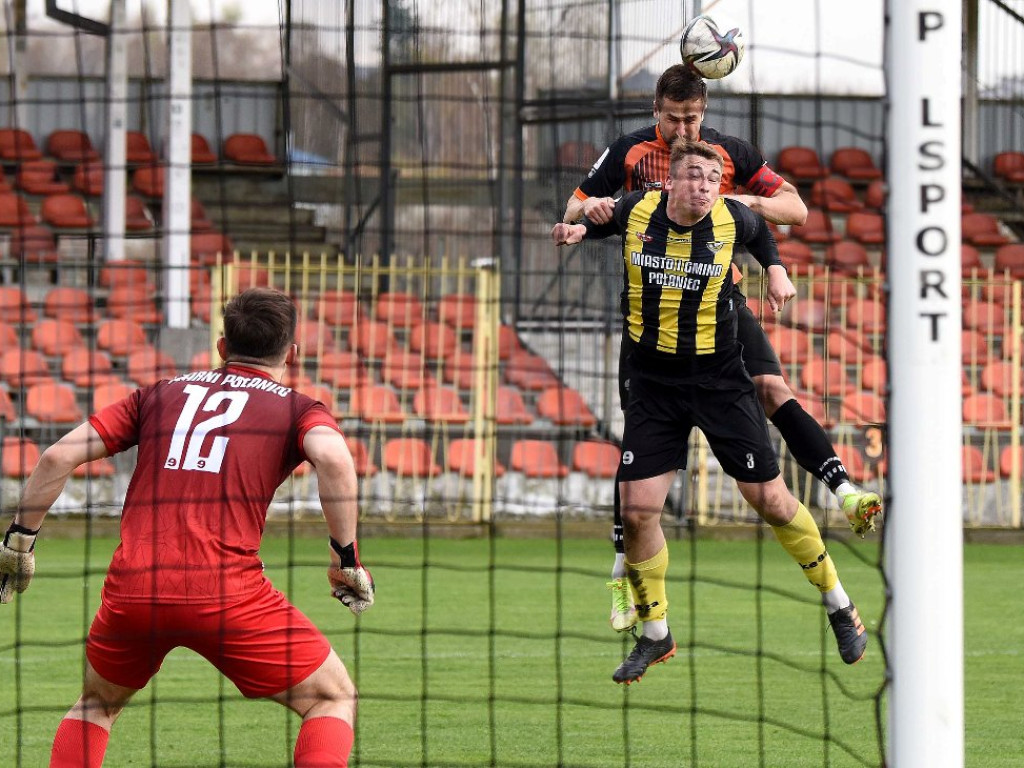III liga piłkarska. Grupa IV. *KSZO1929 Ostrowiec Świętokrzyski - Czarni Połaniec 2:1