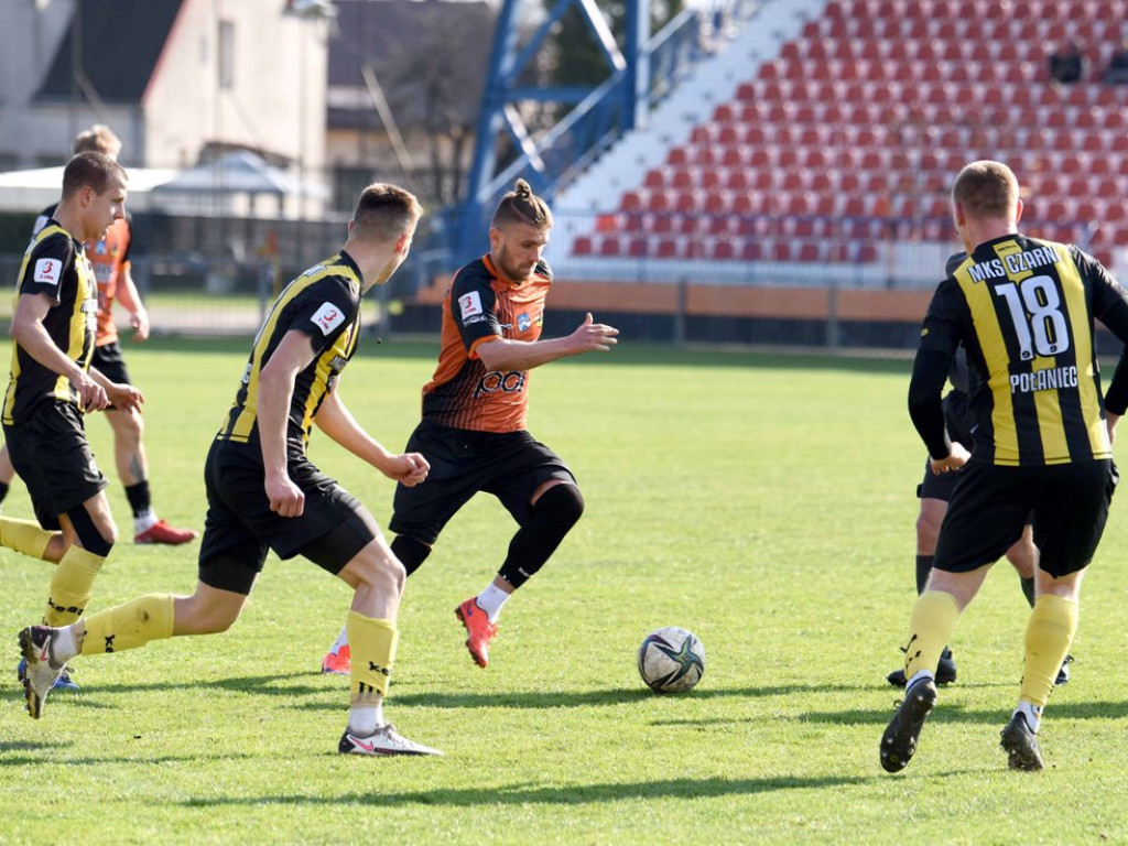 III liga piłkarska. Grupa IV. *KSZO1929 Ostrowiec Świętokrzyski - Czarni Połaniec 2:1