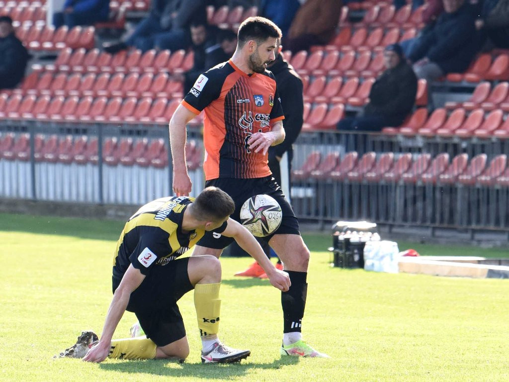 III liga piłkarska. Grupa IV. *KSZO1929 Ostrowiec Świętokrzyski - Czarni Połaniec 2:1
