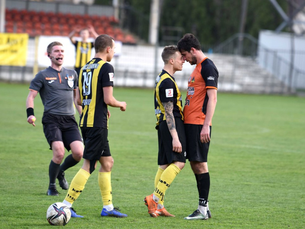 III liga piłkarska. Grupa IV. *KSZO1929 Ostrowiec Świętokrzyski - Czarni Połaniec 2:1
