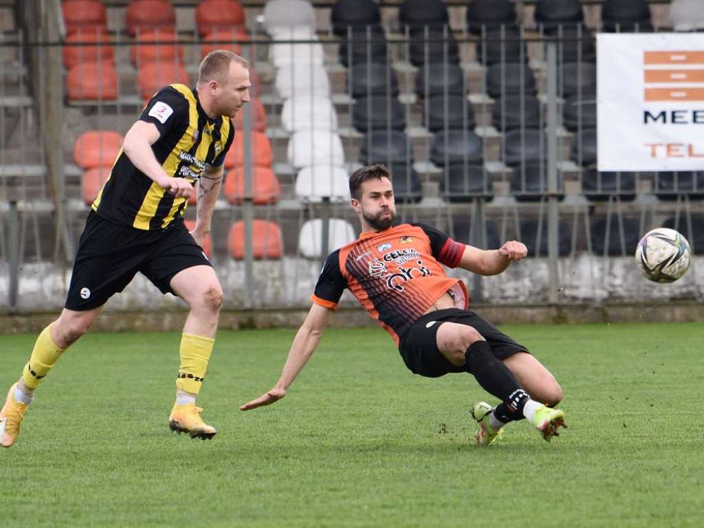 III liga piłkarska. Grupa IV. *KSZO1929 Ostrowiec Świętokrzyski - Czarni Połaniec 2:1