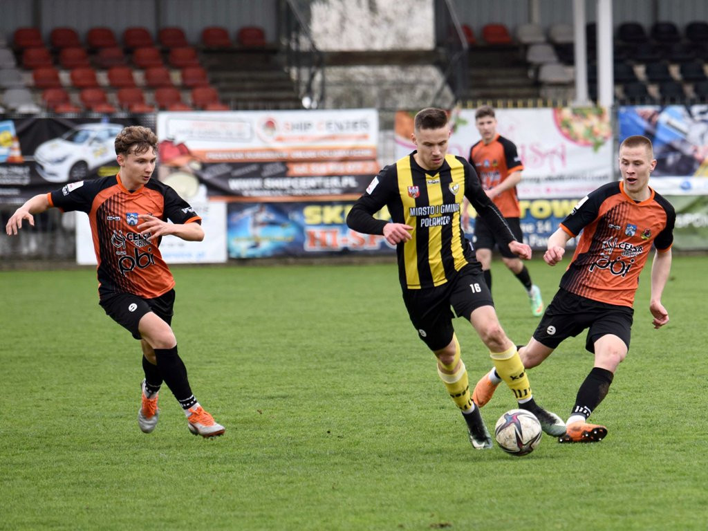 III liga piłkarska. Grupa IV. *KSZO1929 Ostrowiec Świętokrzyski - Czarni Połaniec 2:1