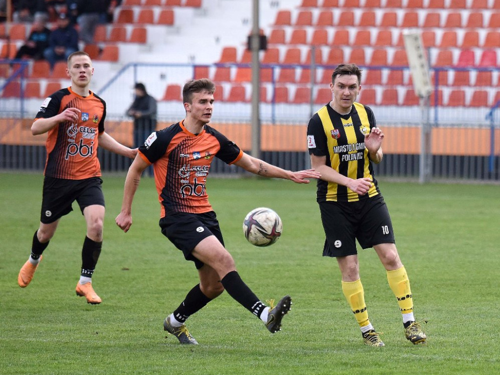 III liga piłkarska. Grupa IV. *KSZO1929 Ostrowiec Świętokrzyski - Czarni Połaniec 2:1