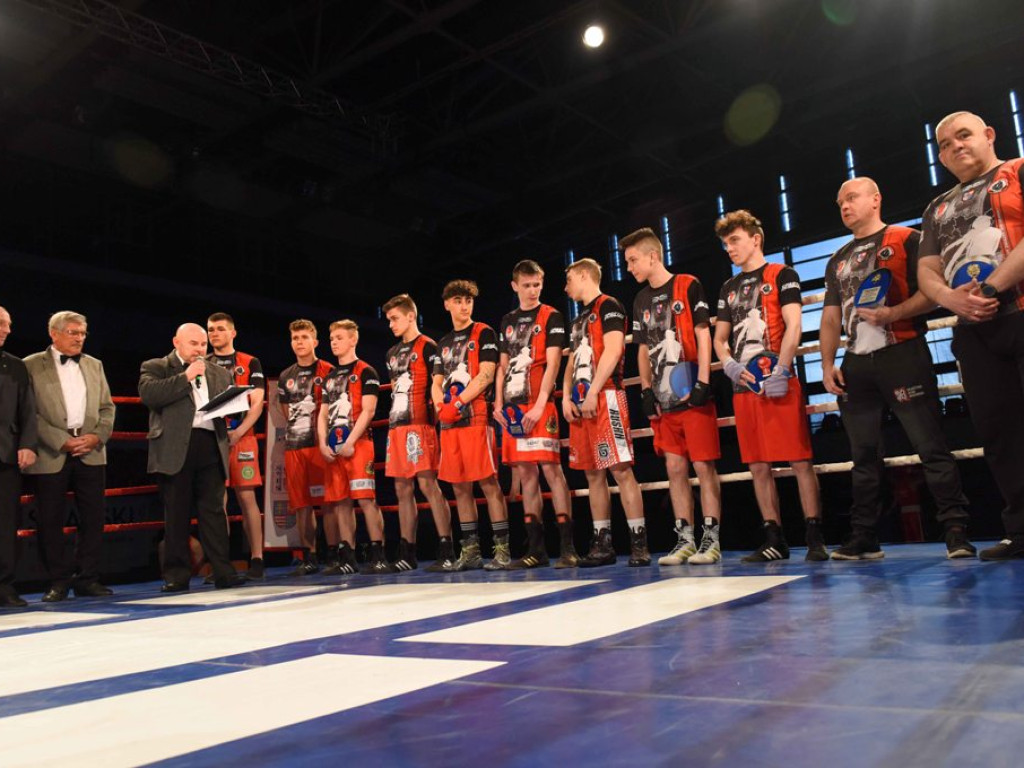 Pięściarska Międzywojewódzka Liga Juniorów. *Świętokrzyskie - Lubelskie 19:15