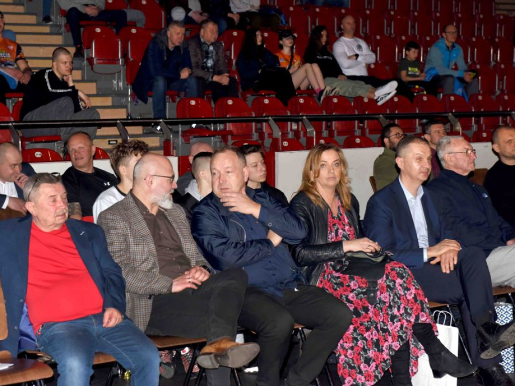 Pięściarska Międzywojewódzka Liga Juniorów. *Świętokrzyskie - Lubelskie 19:15