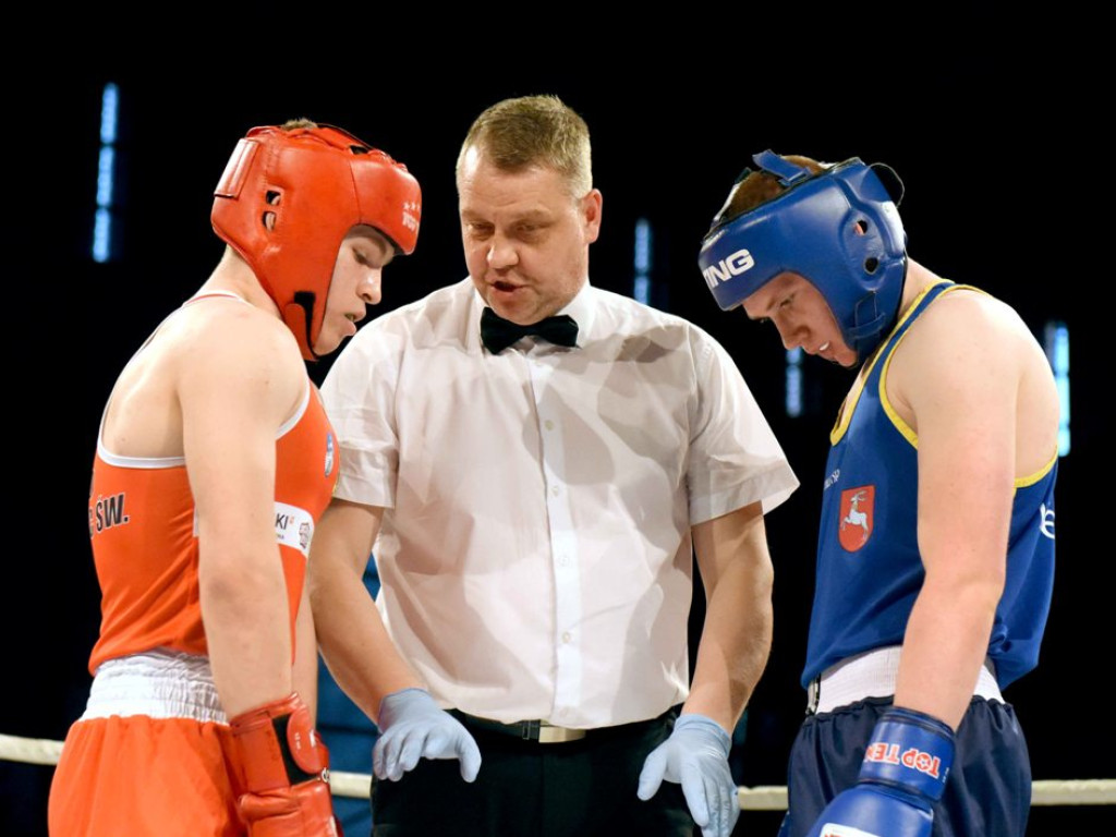 Pięściarska Międzywojewódzka Liga Juniorów. *Świętokrzyskie - Lubelskie 19:15