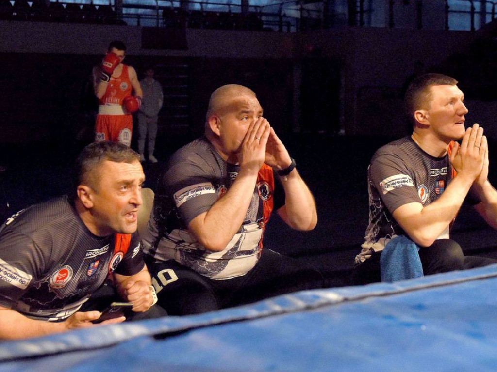 Pięściarska Międzywojewódzka Liga Juniorów. *Świętokrzyskie - Lubelskie 19:15
