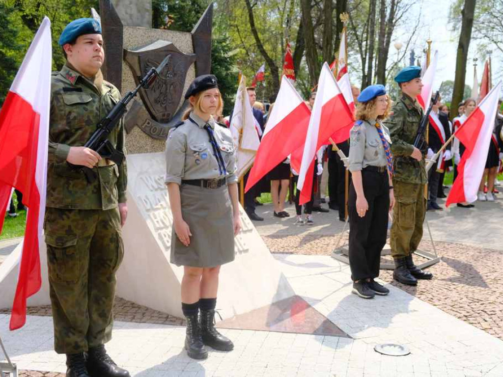 Obchody Święta Konstytucji 3 Maja w Ostrowcu Świętokrzyskim (zdjęcia)