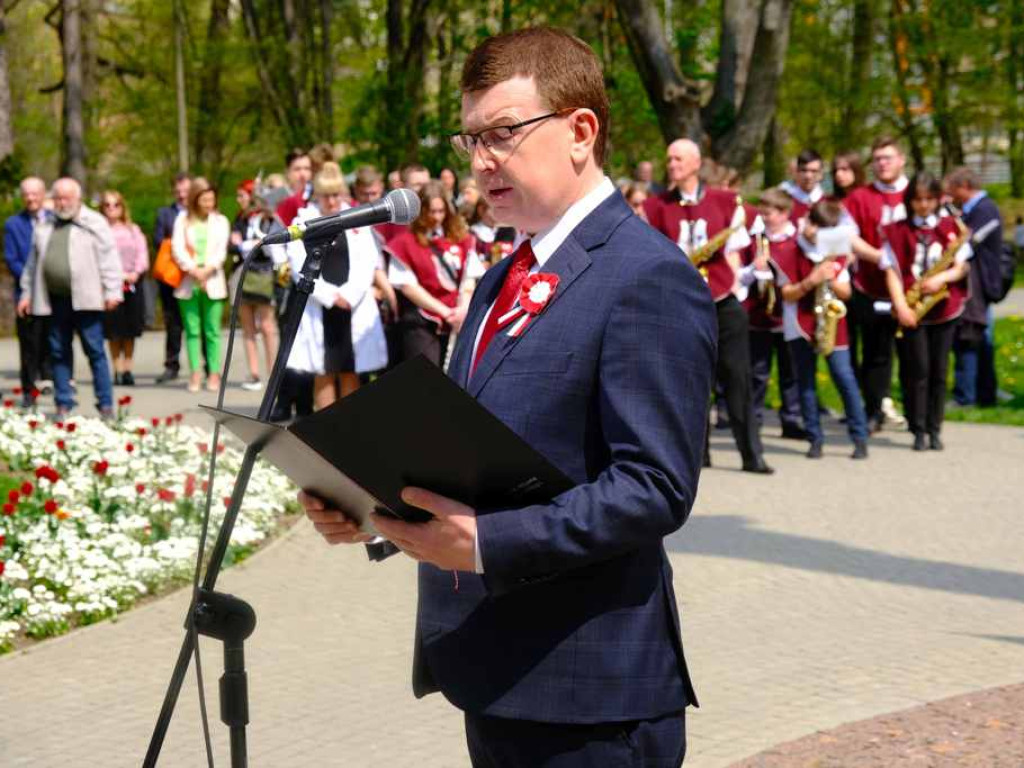 Obchody Święta Konstytucji 3 Maja w Ostrowcu Świętokrzyskim (zdjęcia)