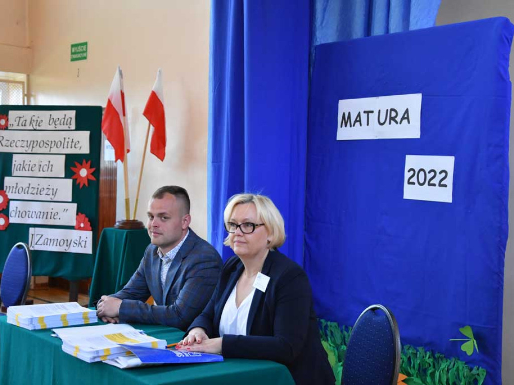 Rozpoczęły się matury (zdjęcia). Połamania piór!