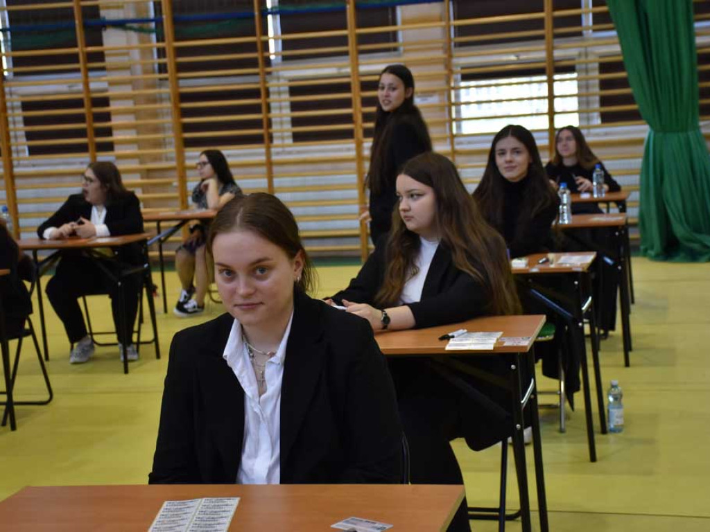 Rozpoczęły się matury (zdjęcia). Połamania piór!