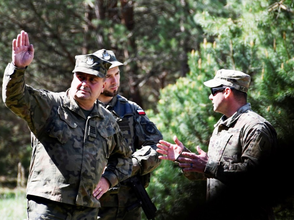 Wspólne ćwiczenia Świętokrzyskich Terytorialsów i żołnierzy U.S. Army (zdjęcia)