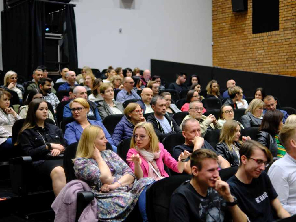 Natalia Przybysz zafundowała nam remedium na rzeczywistość. Świetny koncert w OBK (zdjęcia, wideo)
