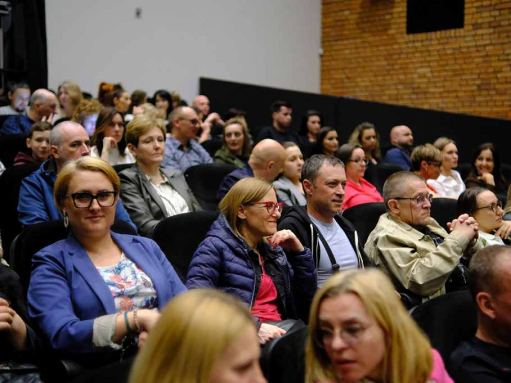 Natalia Przybysz zafundowała nam remedium na rzeczywistość. Świetny koncert w OBK (zdjęcia, wideo)