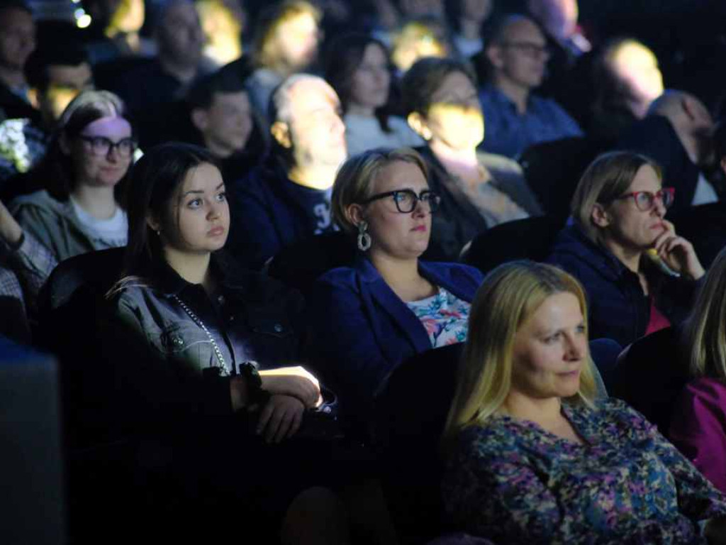 Natalia Przybysz zafundowała nam remedium na rzeczywistość. Świetny koncert w OBK (zdjęcia, wideo)