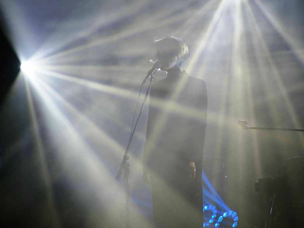 Natalia Przybysz zafundowała nam remedium na rzeczywistość. Świetny koncert w OBK (zdjęcia, wideo)
