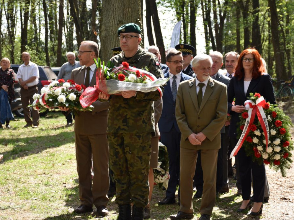 Cześć i Chwała Bohaterom Bitwy pod Jeziórkiem (zdjęcia)