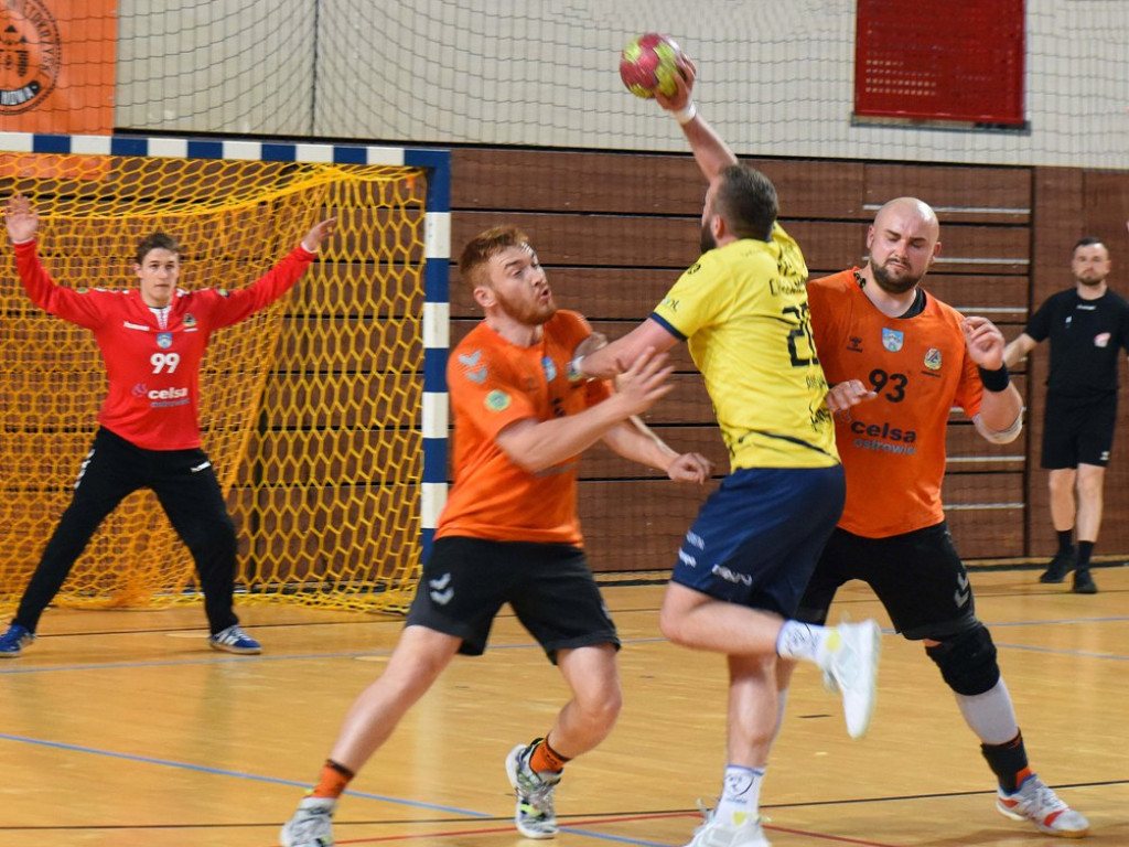 I liga piłki ręcznej mężczyzn. Grupa D. *KSZO Ostrowiec Świętokrzyski - MTS Chrzanów 31:26
