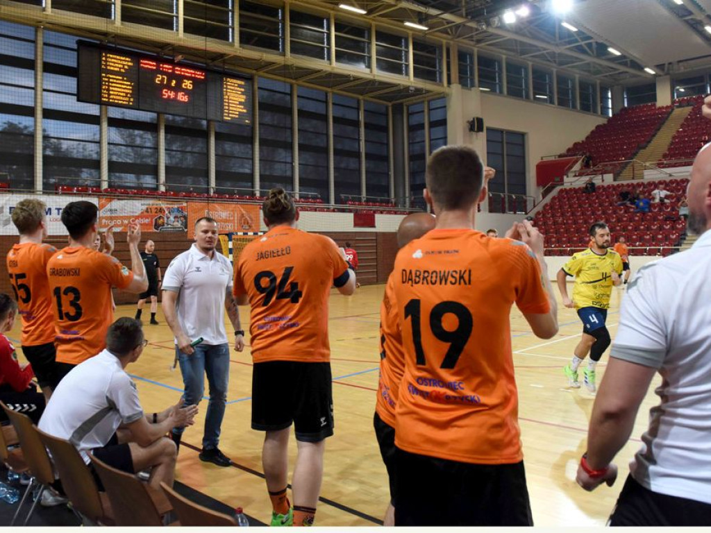 I liga piłki ręcznej mężczyzn. Grupa D. *KSZO Ostrowiec Świętokrzyski - MTS Chrzanów 31:26
