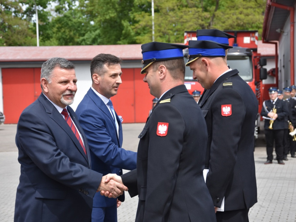 Strażaków święto w Ostrowcu Świętokrzyskim. Podziękowania i odznaczenia (zdjęcia)