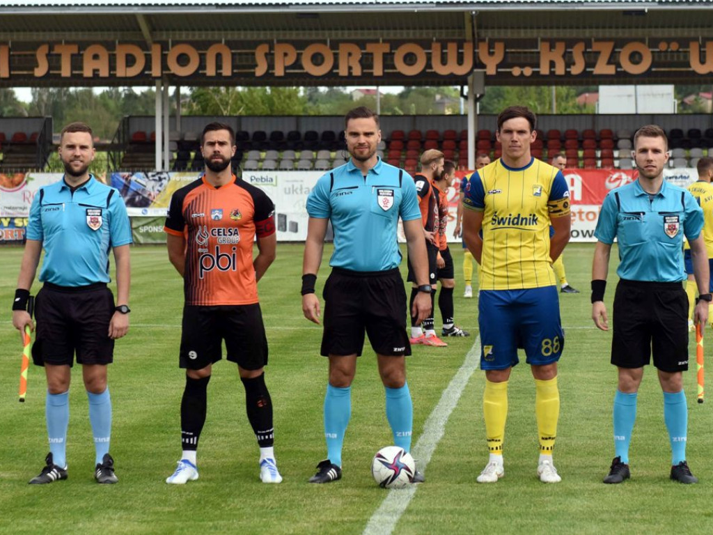 III liga piłkarska. Grupa IV. *KP KSZO 1929 Ostrowiec Świętokrzyski - Avia Świdnik 0:1