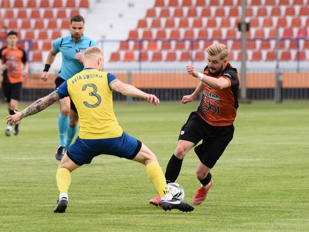 III liga piłkarska. Grupa IV. *KP KSZO 1929 Ostrowiec Świętokrzyski - Avia Świdnik 0:1