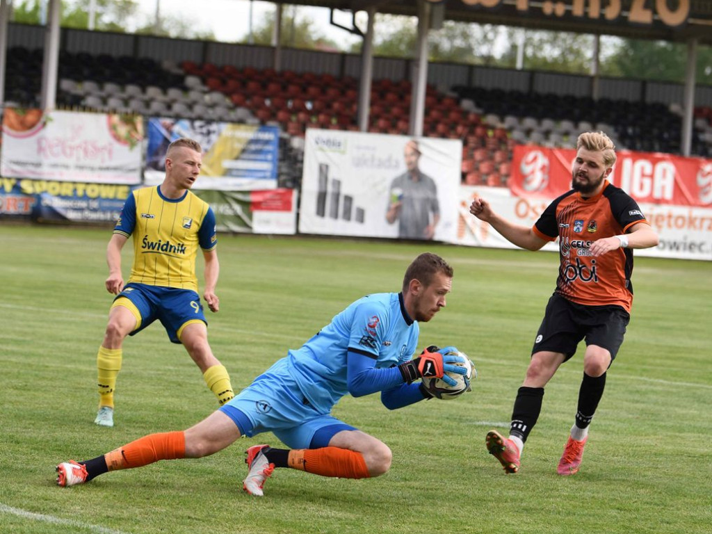 III liga piłkarska. Grupa IV. *KP KSZO 1929 Ostrowiec Świętokrzyski - Avia Świdnik 0:1