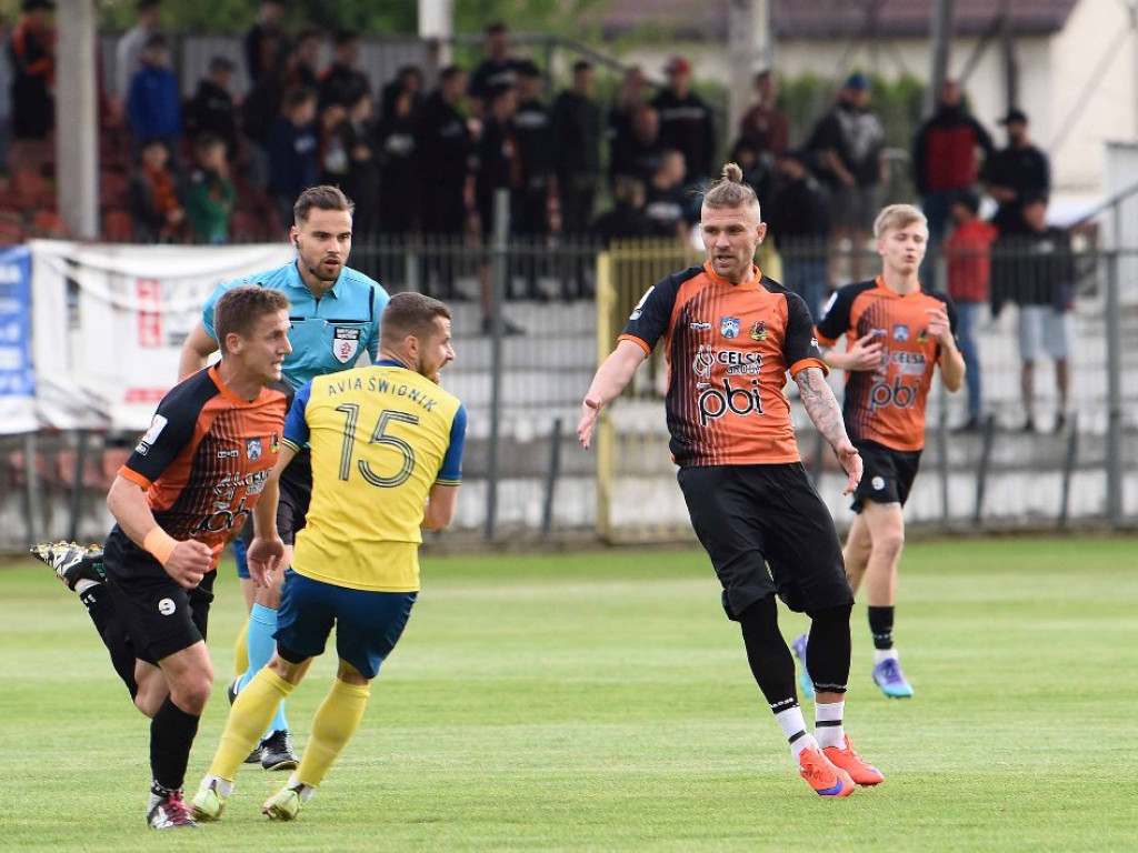 III liga piłkarska. Grupa IV. *KP KSZO 1929 Ostrowiec Świętokrzyski - Avia Świdnik 0:1