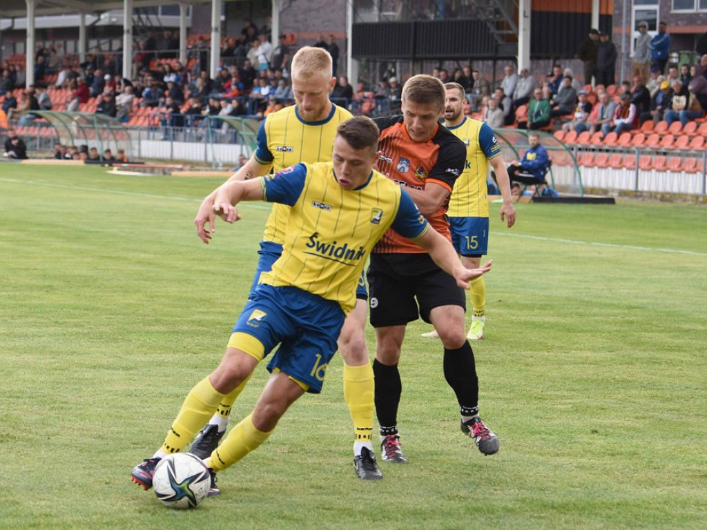 III liga piłkarska. Grupa IV. *KP KSZO 1929 Ostrowiec Świętokrzyski - Avia Świdnik 0:1