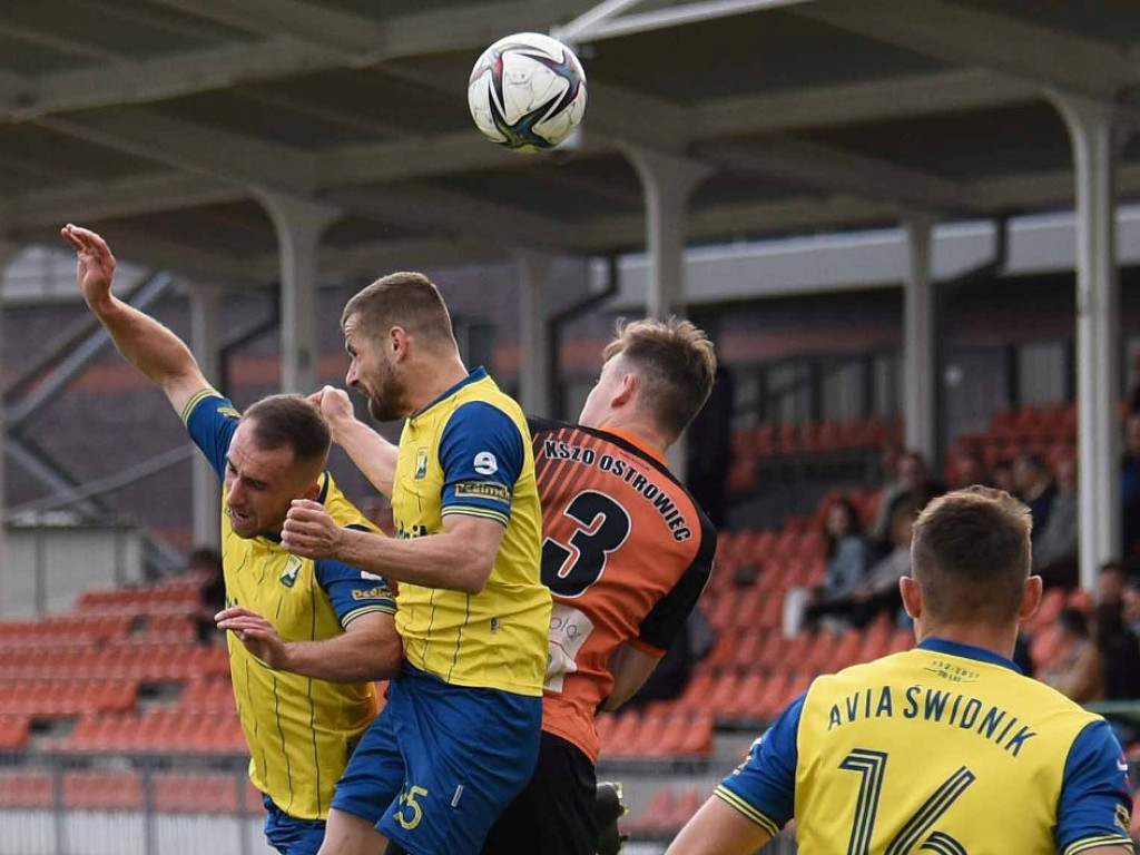 III liga piłkarska. Grupa IV. *KP KSZO 1929 Ostrowiec Świętokrzyski - Avia Świdnik 0:1