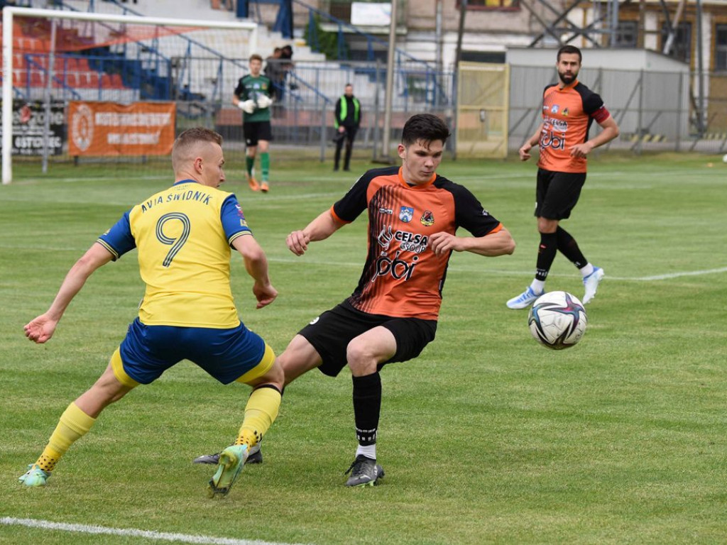 III liga piłkarska. Grupa IV. *KP KSZO 1929 Ostrowiec Świętokrzyski - Avia Świdnik 0:1