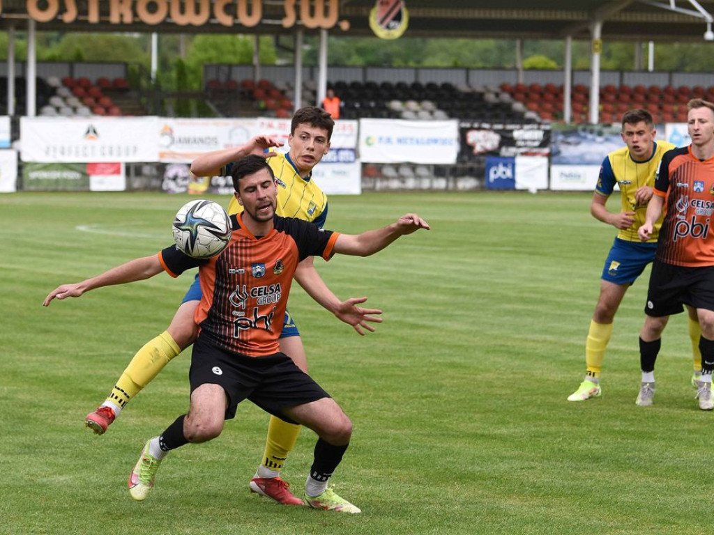III liga piłkarska. Grupa IV. *KP KSZO 1929 Ostrowiec Świętokrzyski - Avia Świdnik 0:1