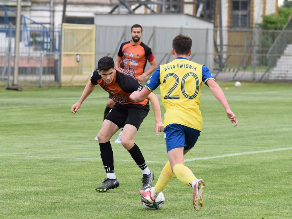 III liga piłkarska. Grupa IV. *KP KSZO 1929 Ostrowiec Świętokrzyski - Avia Świdnik 0:1