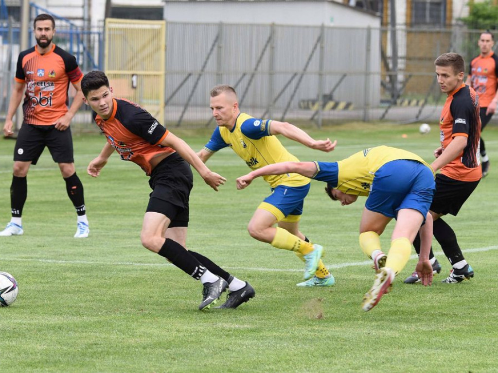 III liga piłkarska. Grupa IV. *KP KSZO 1929 Ostrowiec Świętokrzyski - Avia Świdnik 0:1