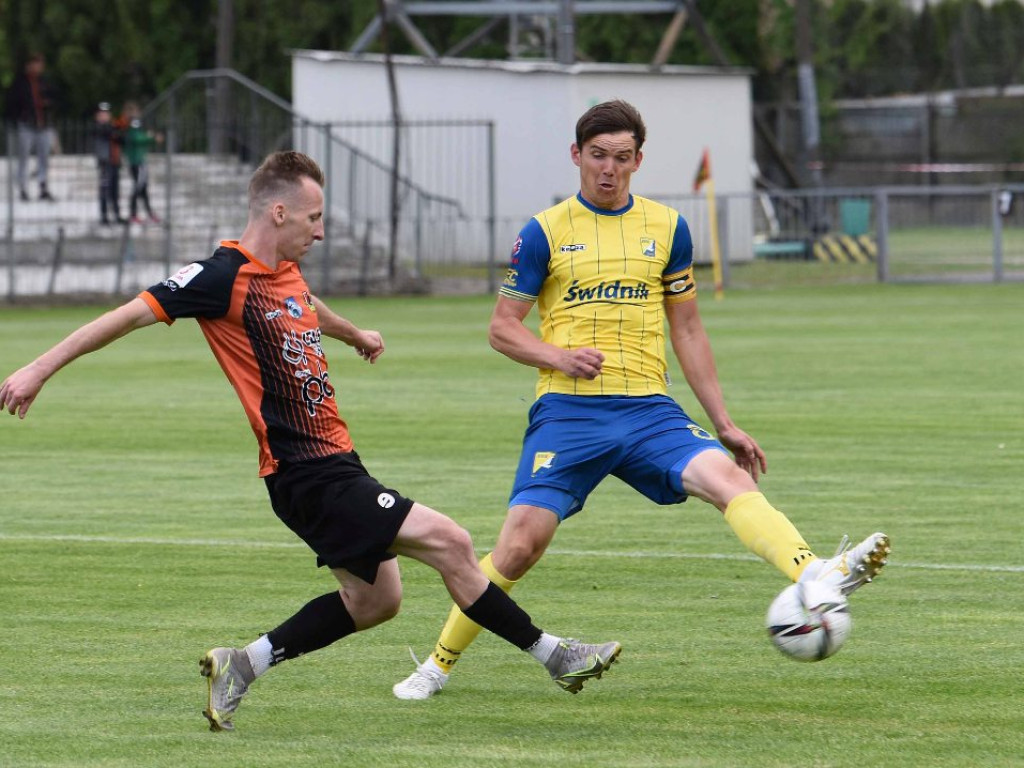 III liga piłkarska. Grupa IV. *KP KSZO 1929 Ostrowiec Świętokrzyski - Avia Świdnik 0:1