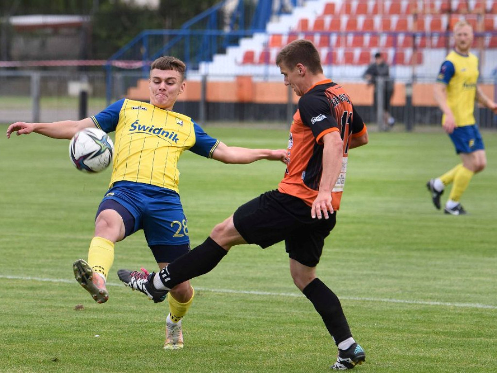 III liga piłkarska. Grupa IV. *KP KSZO 1929 Ostrowiec Świętokrzyski - Avia Świdnik 0:1