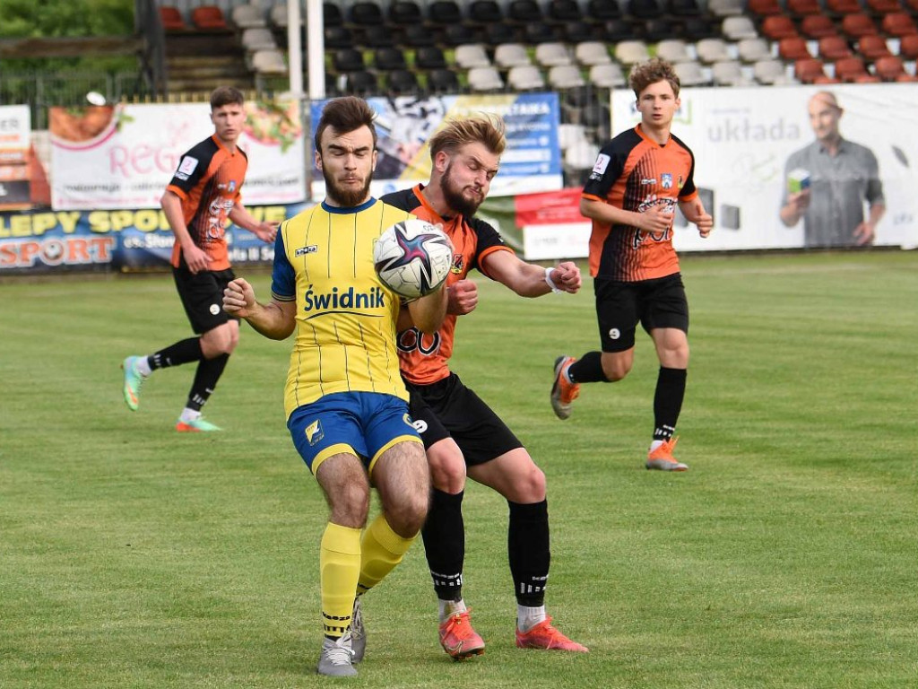 III liga piłkarska. Grupa IV. *KP KSZO 1929 Ostrowiec Świętokrzyski - Avia Świdnik 0:1