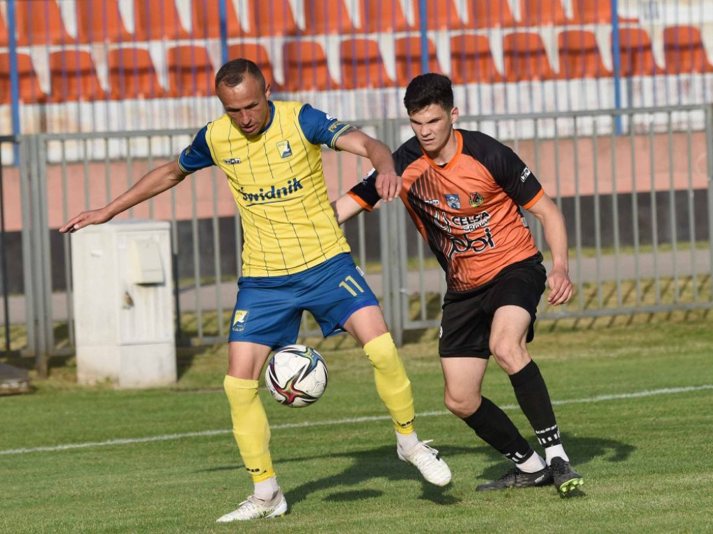 III liga piłkarska. Grupa IV. *KP KSZO 1929 Ostrowiec Świętokrzyski - Avia Świdnik 0:1