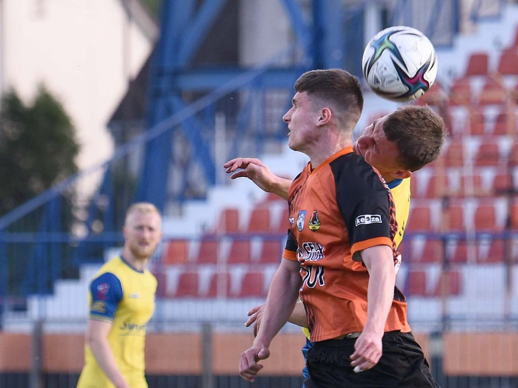 III liga piłkarska. Grupa IV. *KP KSZO 1929 Ostrowiec Świętokrzyski - Avia Świdnik 0:1