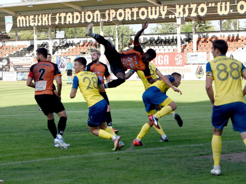 III liga piłkarska. Grupa IV. *KP KSZO 1929 Ostrowiec Świętokrzyski - Avia Świdnik 0:1