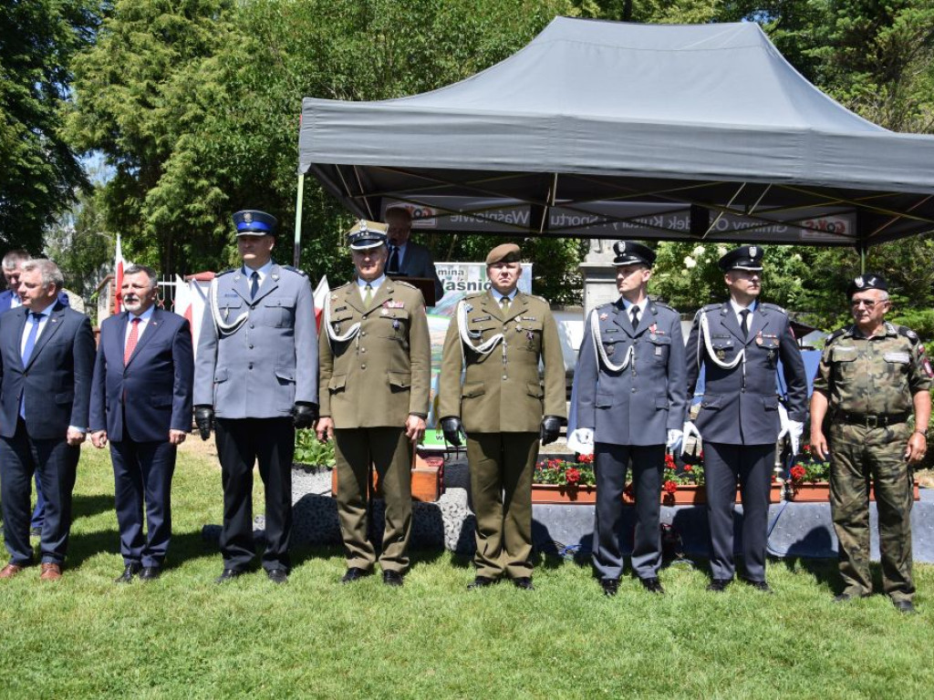 Patriotyczne obchody w Mominie (zdjęcia)