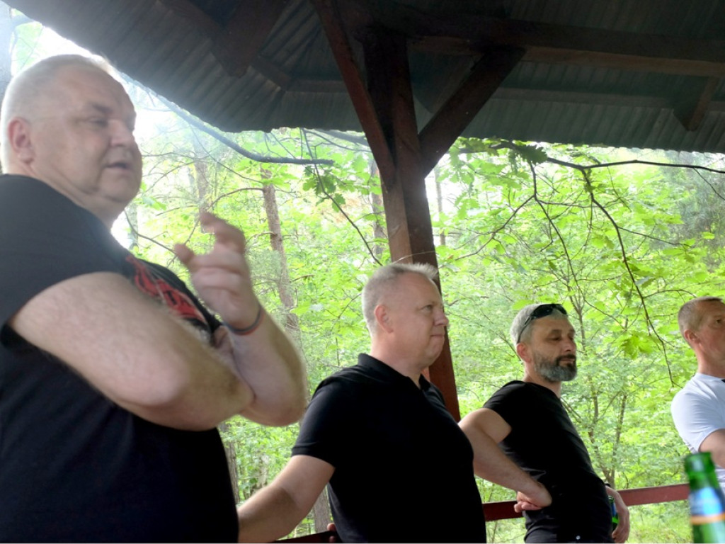 Z trenerem i rodzicami przy grillu waterpoliści KSZO świętowali zdobycie mistrzostwa Polski