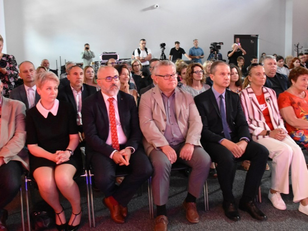 Stypendia ostrowieckiego starosty dla najlepszych! (zdjęcia)
